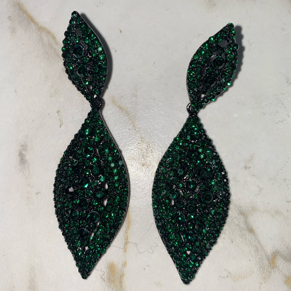 Emerald rhinestone earrings